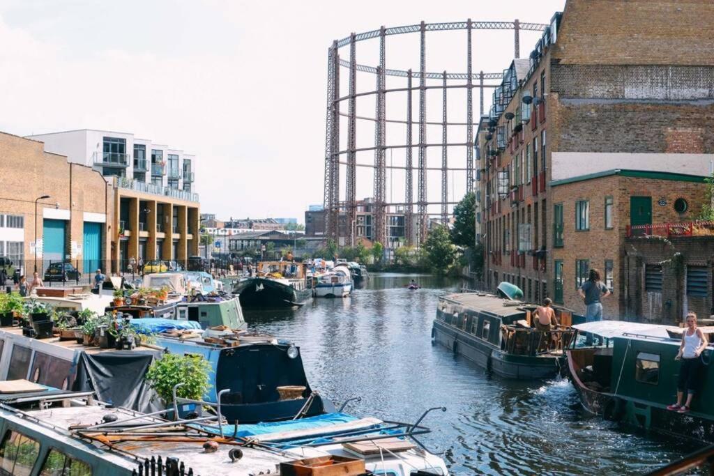 Beautiful Apartment Right Off Of Broadway Market ลอนดอน ภายนอก รูปภาพ