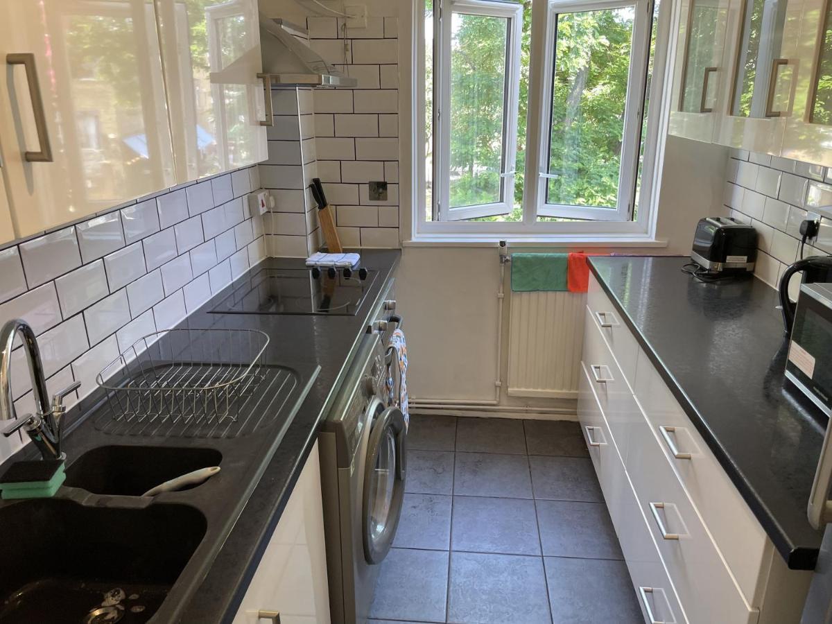 Beautiful Apartment Right Off Of Broadway Market ลอนดอน ภายนอก รูปภาพ